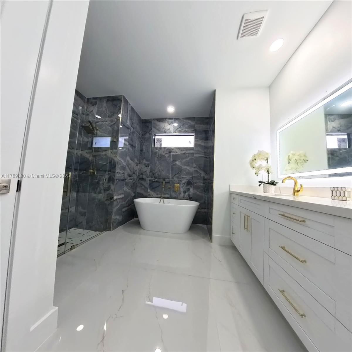 Real estate property located at 510 Bronx Ave 510 Bronx Ave, Lee, Lehigh Acres, Lehigh Acres, FL