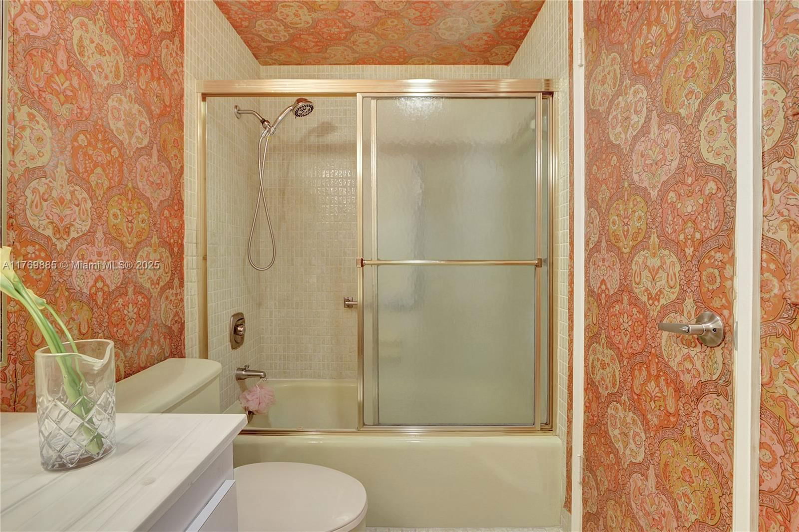 Real estate property located at 4330 Hillcrest Dr #807, Broward, Hillcrest East No 23 Cond, Hollywood, FL