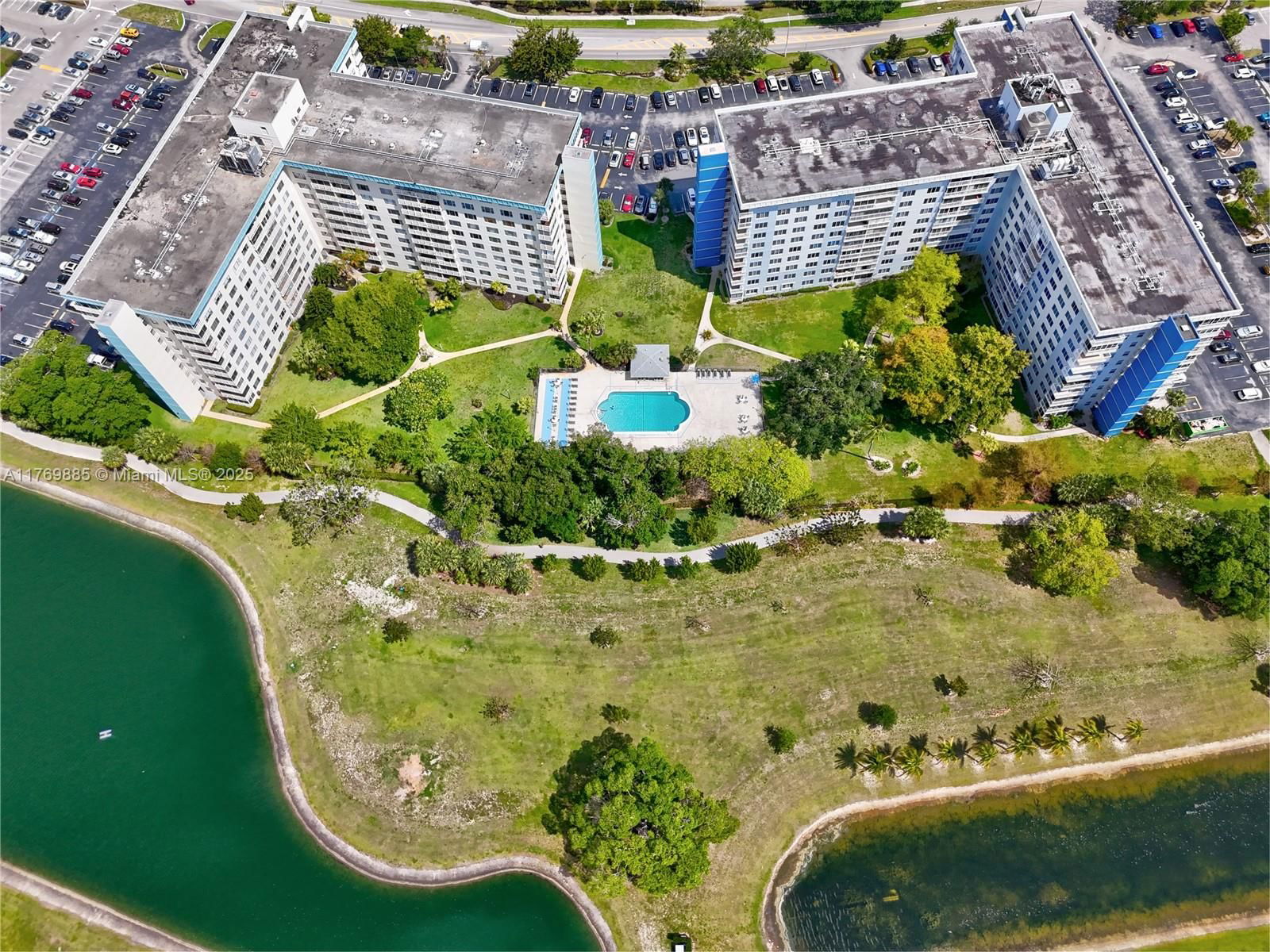 Real estate property located at 4330 Hillcrest Dr #807, Broward, Hillcrest East No 23 Cond, Hollywood, FL