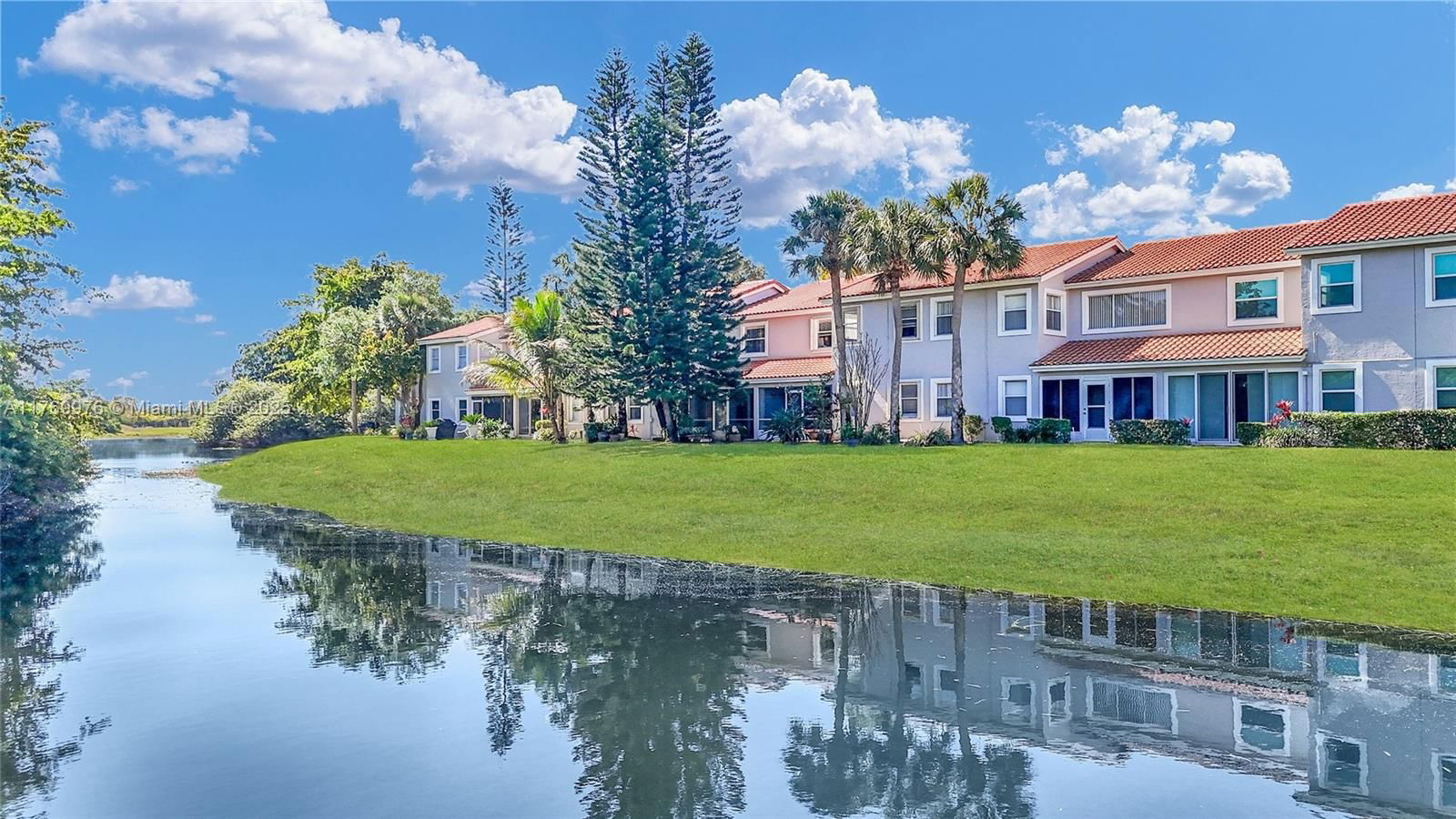 Real estate property located at 10396 Lake Vista Cir #10396, Palm Beach, Mission Bay 2, Boca Raton, FL