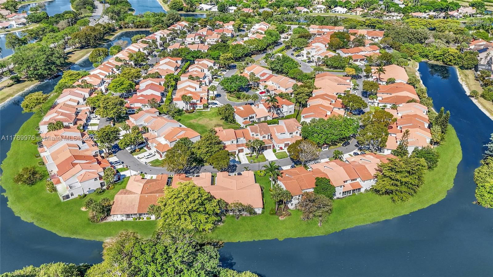 Real estate property located at 10396 Lake Vista Cir #10396, Palm Beach, Mission Bay 2, Boca Raton, FL