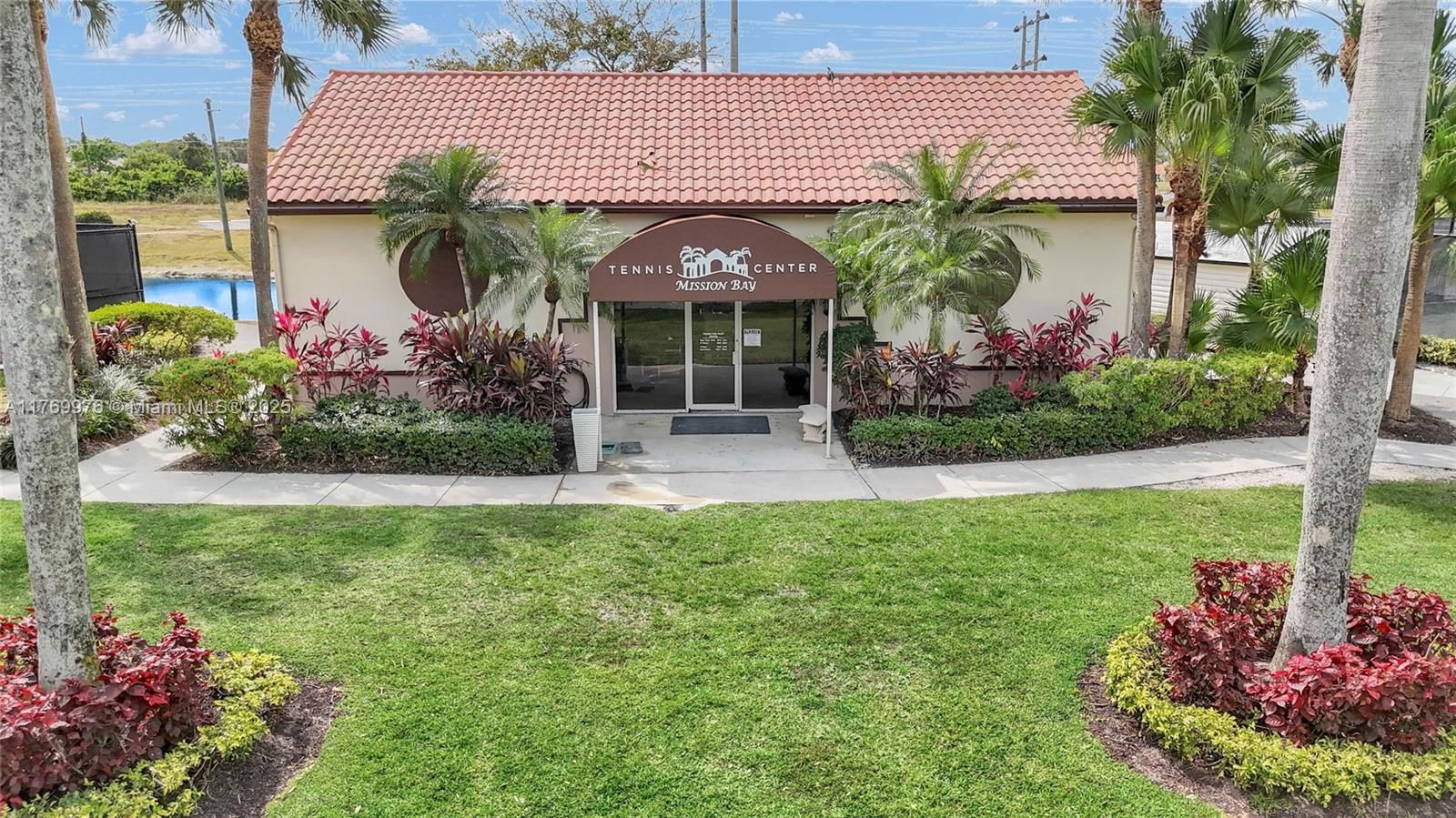 Real estate property located at 10396 Lake Vista Cir #10396, Palm Beach, Mission Bay 2, Boca Raton, FL