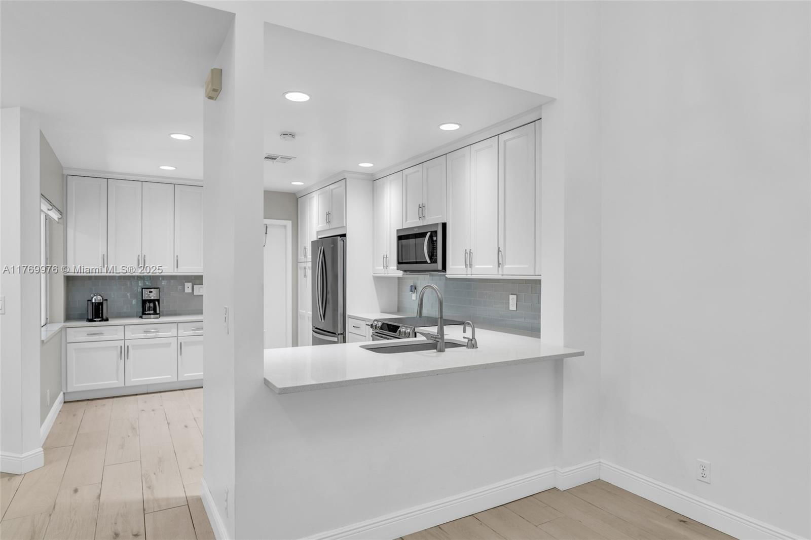 Real estate property located at 10396 Lake Vista Cir #10396, Palm Beach, Mission Bay 2, Boca Raton, FL