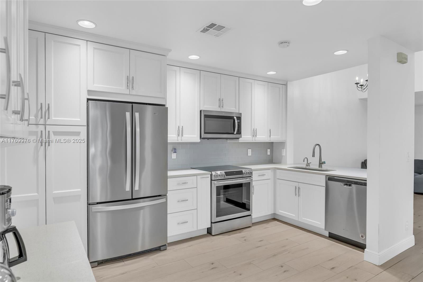 Real estate property located at 10396 Lake Vista Cir #10396, Palm Beach, Mission Bay 2, Boca Raton, FL