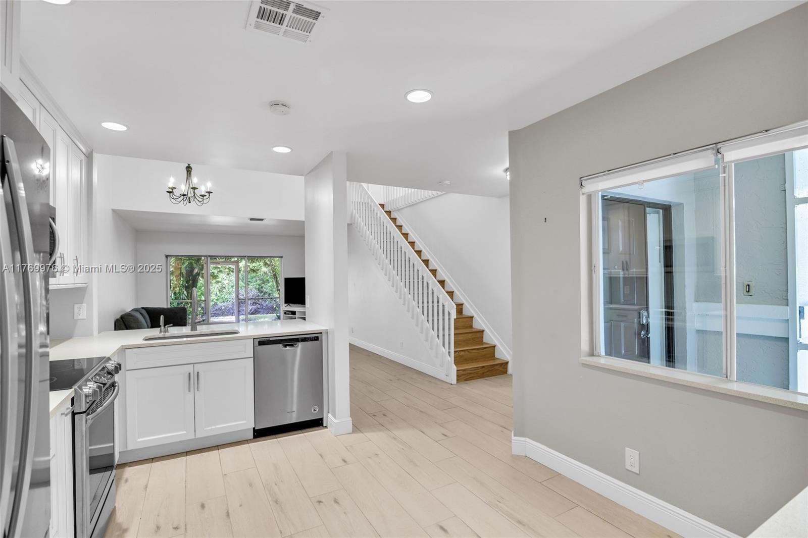Real estate property located at 10396 Lake Vista Cir #10396, Palm Beach, Mission Bay 2, Boca Raton, FL