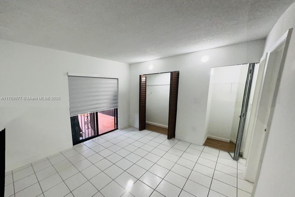 Real estate property located at 2150 60th St #11101, Miami-dade, Hialeah Club Villas Condo, Hialeah, FL
