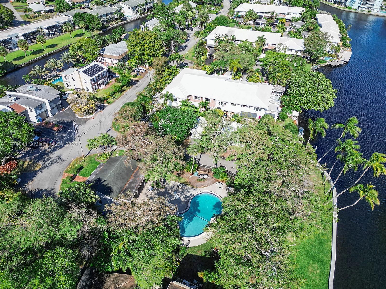 Real estate property located at 8 Hathaway Ln, Broward, Townhouse Isle Sec 2, Wilton Manors, FL
