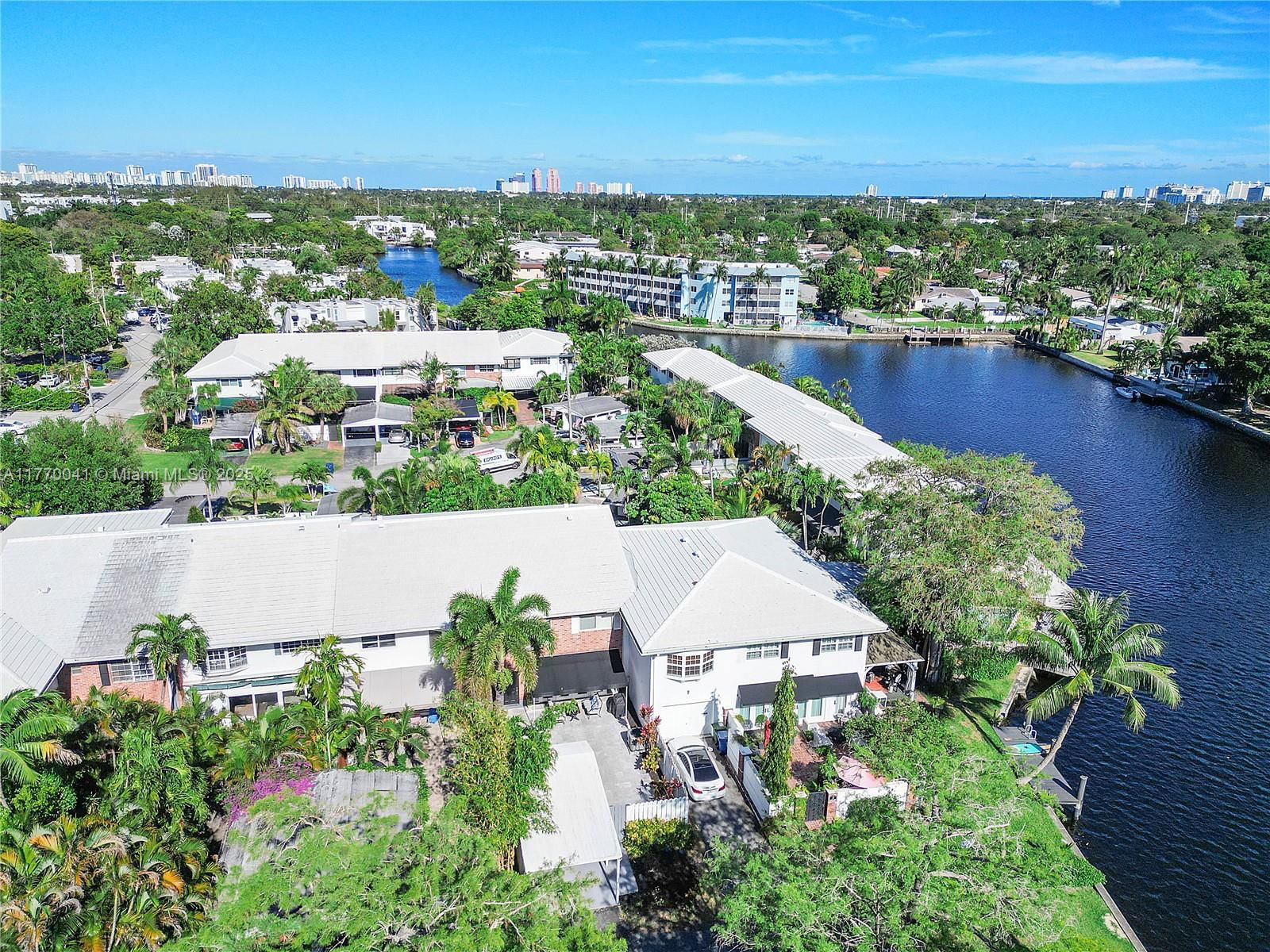 Real estate property located at 8 Hathaway Ln, Broward, Townhouse Isle Sec 2, Wilton Manors, FL