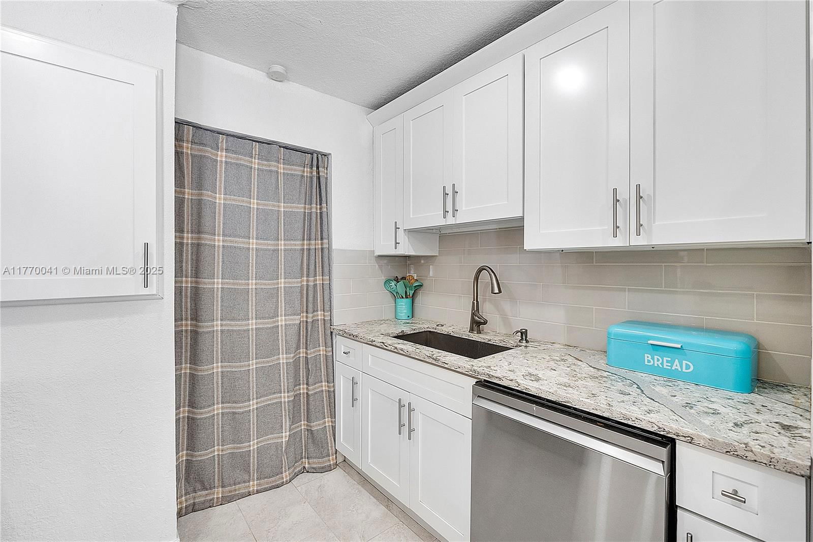 Real estate property located at 8 Hathaway Ln, Broward, Townhouse Isle Sec 2, Wilton Manors, FL
