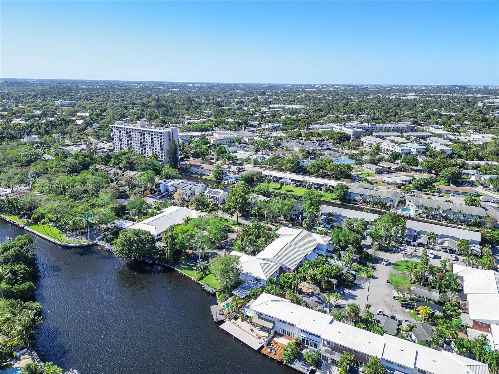 Real estate property located at 8 Hathaway Ln, Broward, Townhouse Isle Sec 2, Wilton Manors, FL