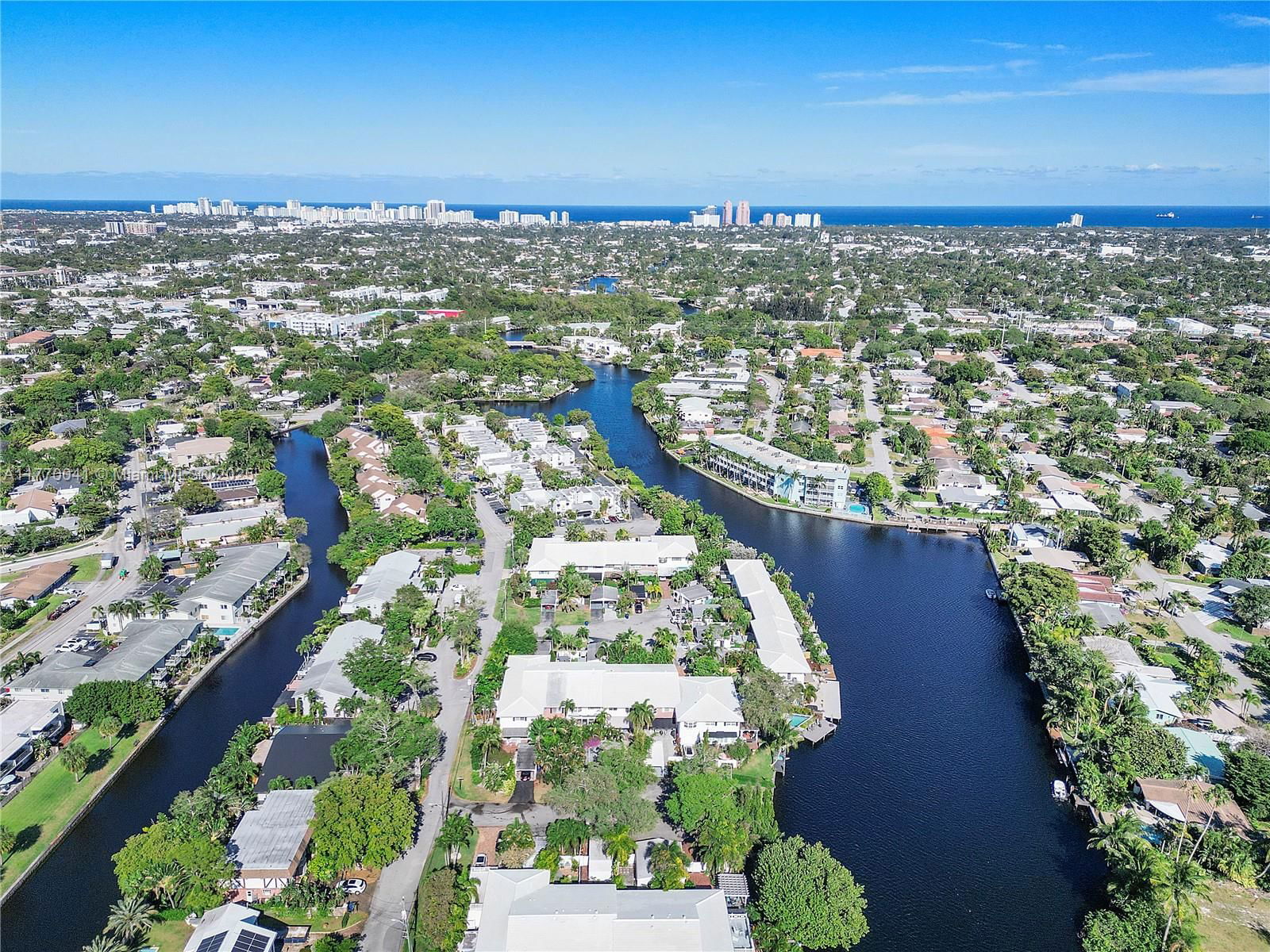 Real estate property located at 8 Hathaway Ln, Broward, Townhouse Isle Sec 2, Wilton Manors, FL