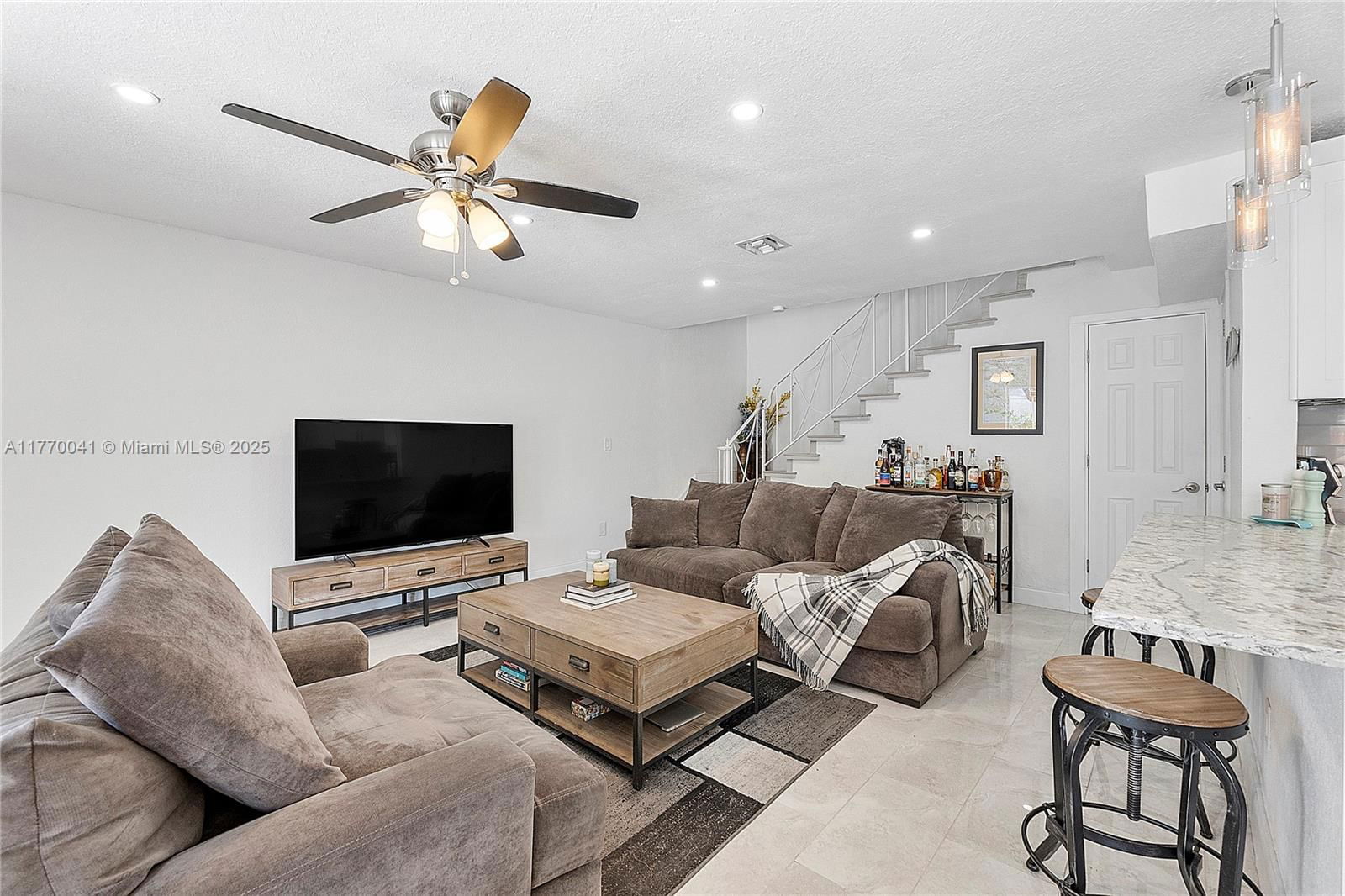 Real estate property located at 8 Hathaway Ln, Broward, Townhouse Isle Sec 2, Wilton Manors, FL