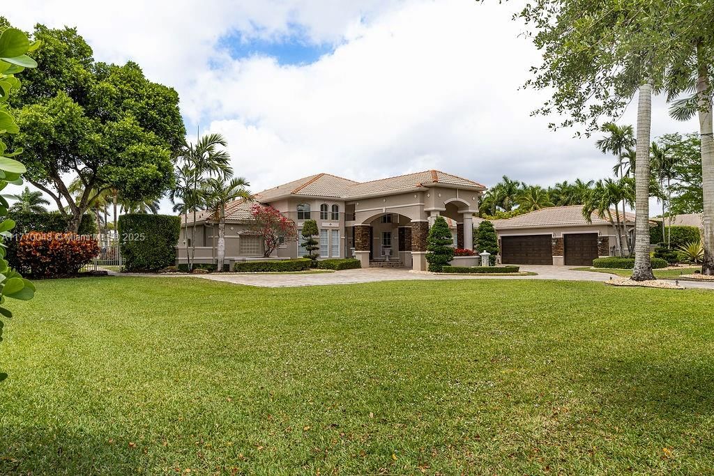 Real estate property located at 5025 Regency Isles Way, Broward, Country Glen, Cooper City, FL