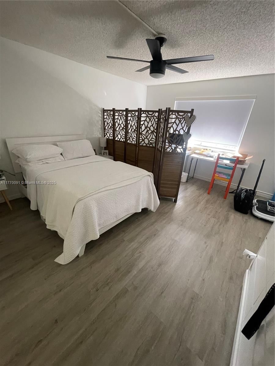 Real estate property located at 370 Racquet Club rd #206, Broward, Gardens At Bonaventure 11, Weston, FL