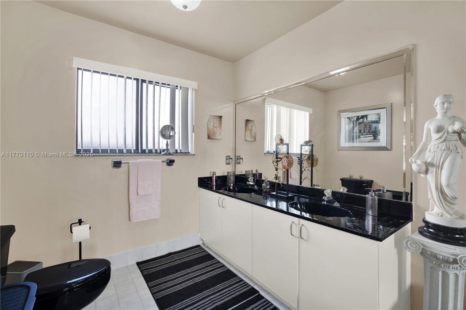 Real estate property located at 14700 151st Ter, Miami-dade, River Bend Sec 4, Miami, FL