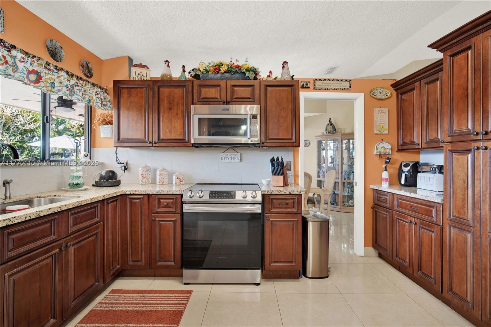 Real estate property located at 14700 151st Ter, Miami-dade, River Bend Sec 4, Miami, FL