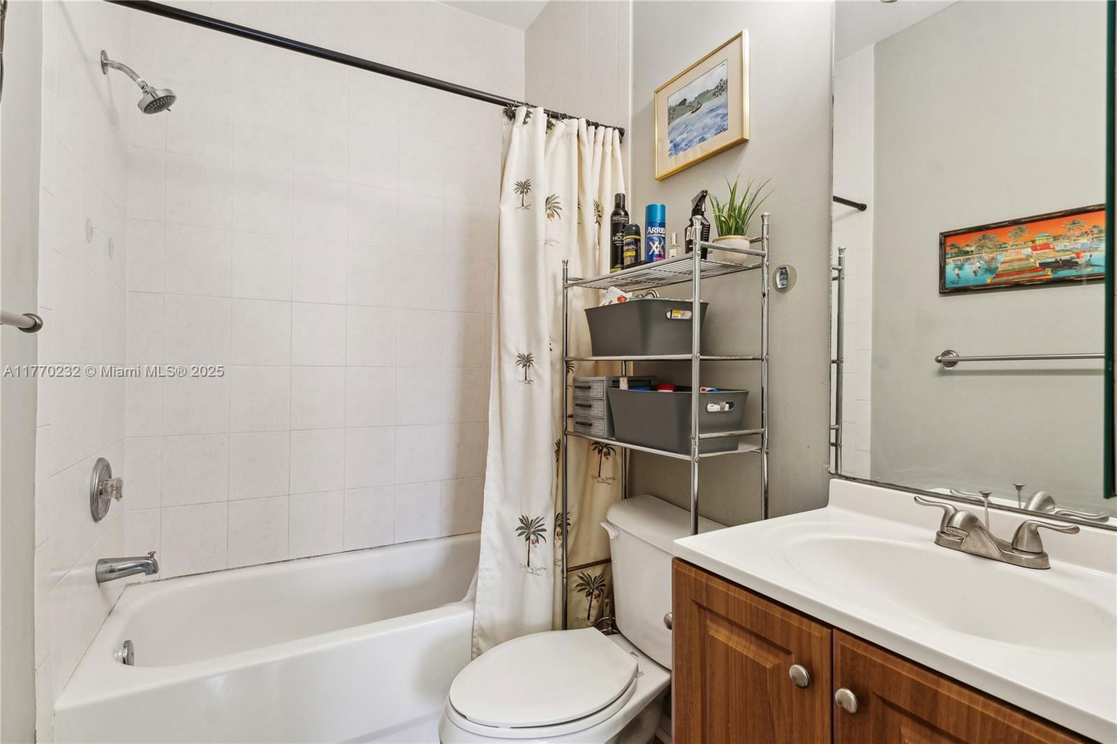 Real estate property located at 2232 Coral Reef Ct #2232, Broward, Villas At Harbor Isles Co, Dania Beach, FL