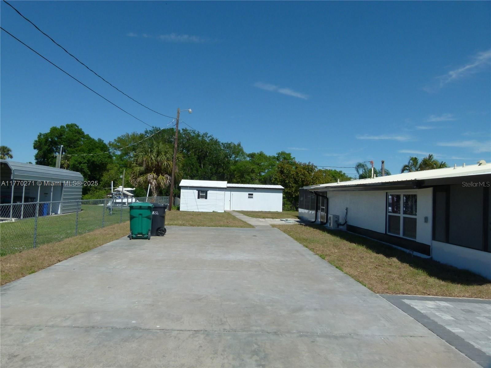 Real estate property located at 2203 8th Avenue, Okeechobee, Lucy Island, Okeechobee, FL