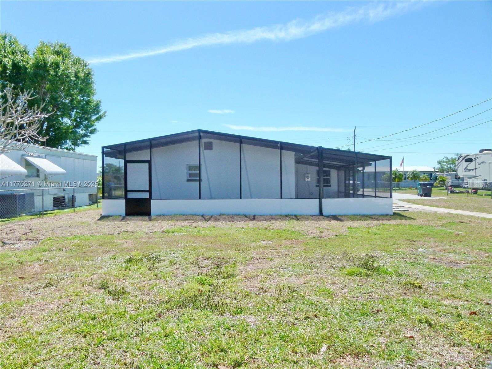 Real estate property located at 2203 8th Avenue, Okeechobee, Lucy Island, Okeechobee, FL