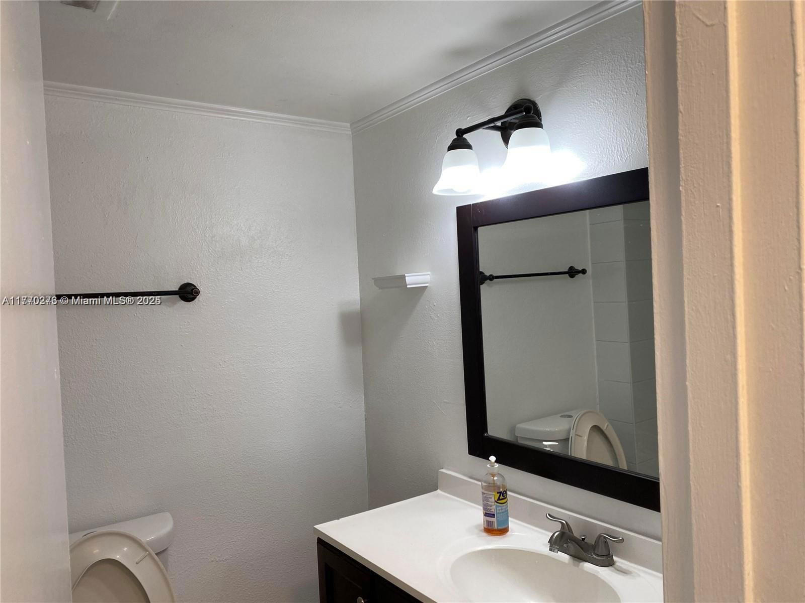 Real estate property located at 4670 79th Ave #1H, Miami-dade, Doral Gardens Condo, Doral, FL