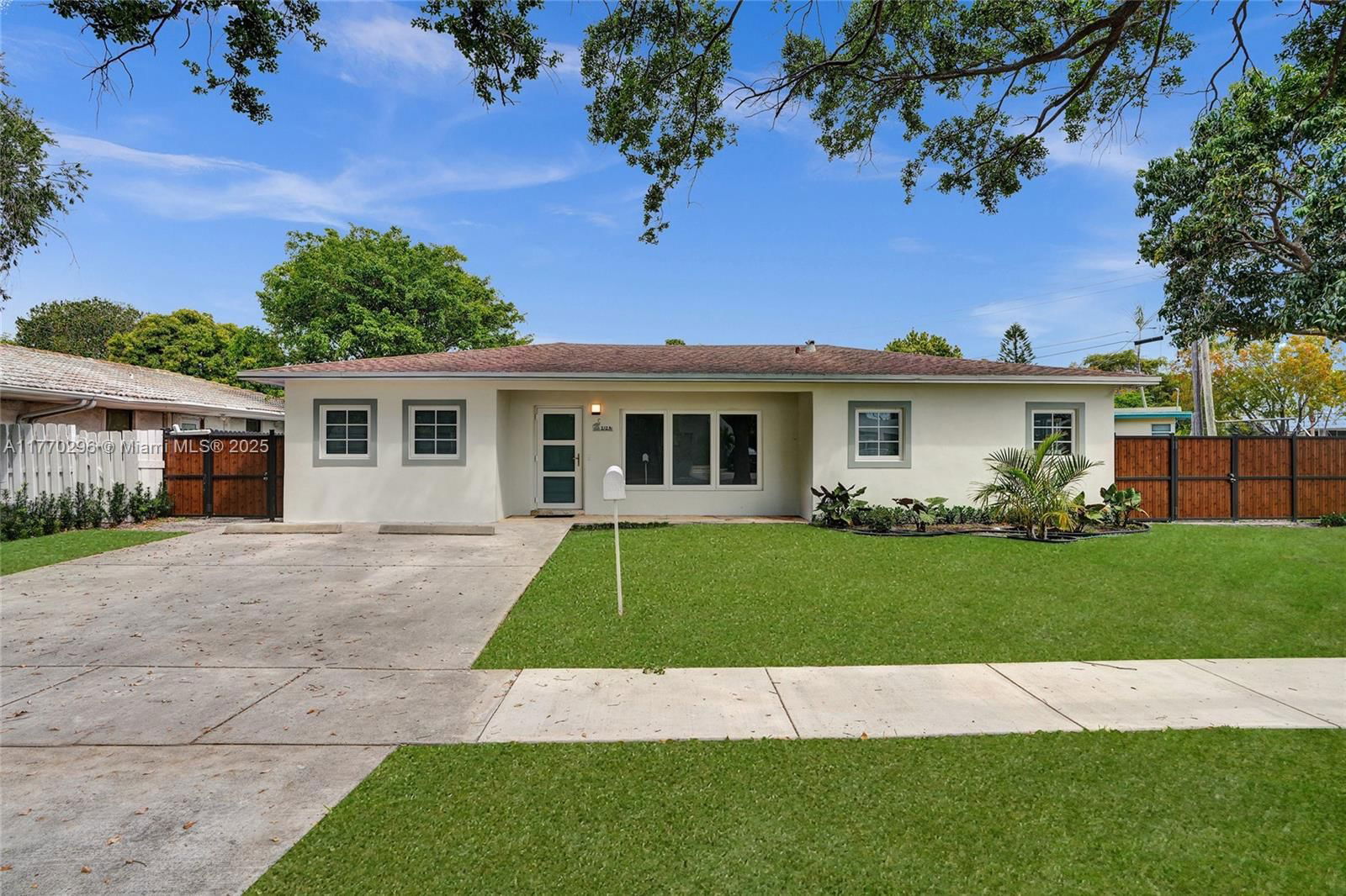 Real estate property located at 2125 Alamanda Dr, Miami-dade, Keystone Point Sec 3, North Miami, FL