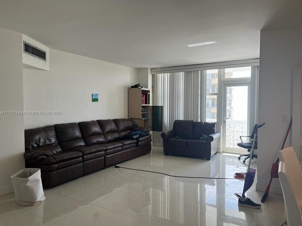 Real estate property located at 4747 Collins Ave #1115, Miami-dade, Mimosa Condo, Miami Beach, FL