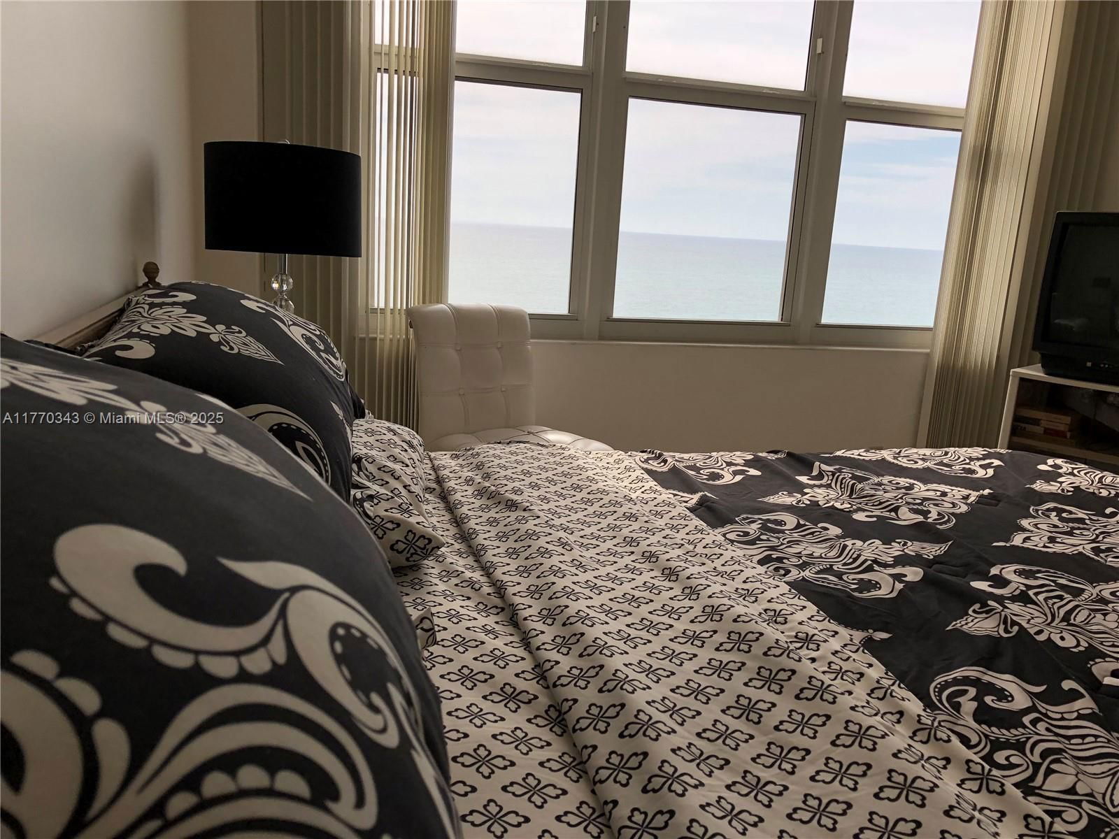 Real estate property located at 4747 Collins Ave #1115, Miami-dade, Mimosa Condo, Miami Beach, FL