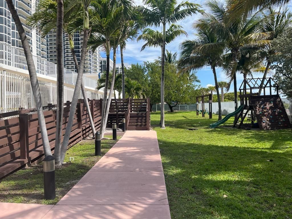 Real estate property located at 4747 Collins Ave #1115, Miami-dade, Mimosa Condo, Miami Beach, FL