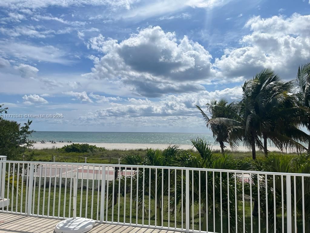 Real estate property located at 4747 Collins Ave #1115, Miami-dade, Mimosa Condo, Miami Beach, FL