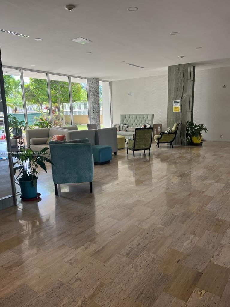 Real estate property located at 4747 Collins Ave #1115, Miami-dade, Mimosa Condo, Miami Beach, FL