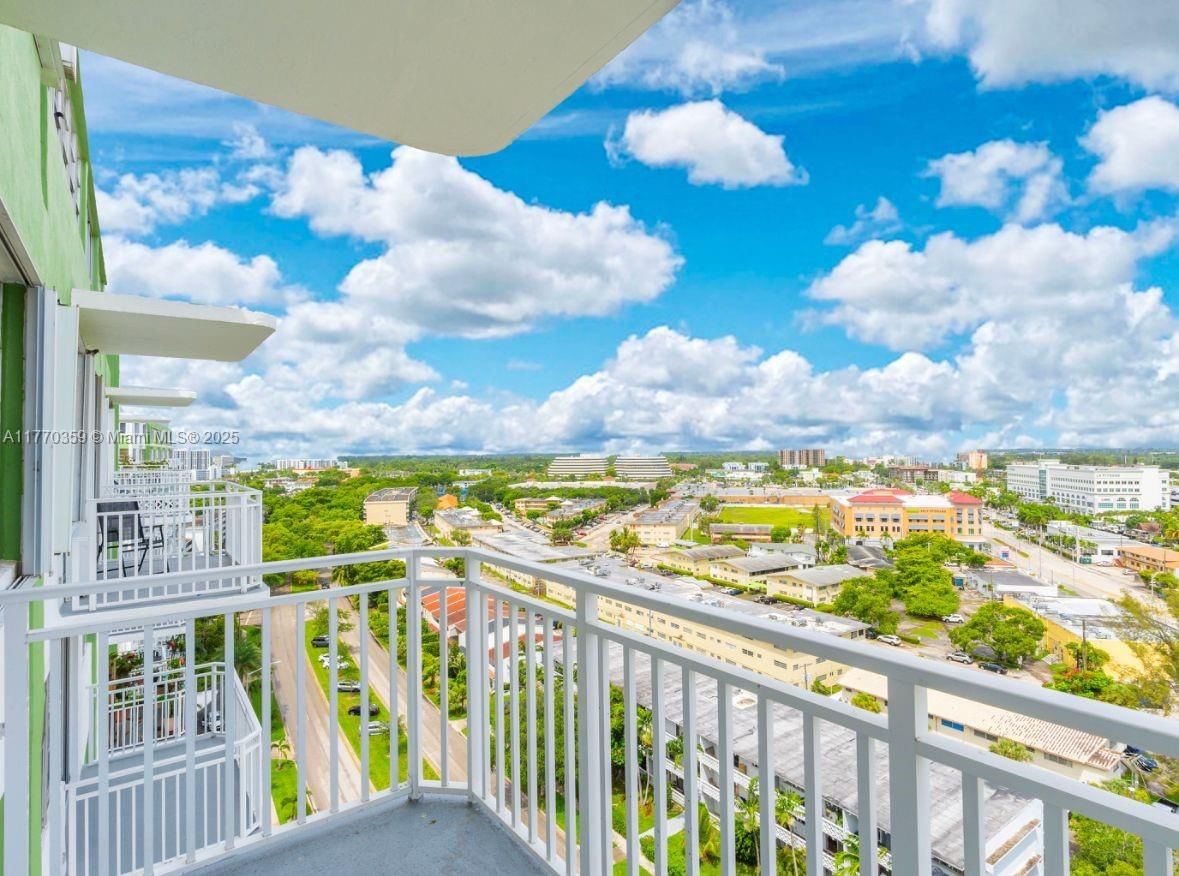 Real estate property located at 2150 Sans Souci Blvd A1608, Miami-dade, Bayview Towers Condo Sout, North Miami, FL