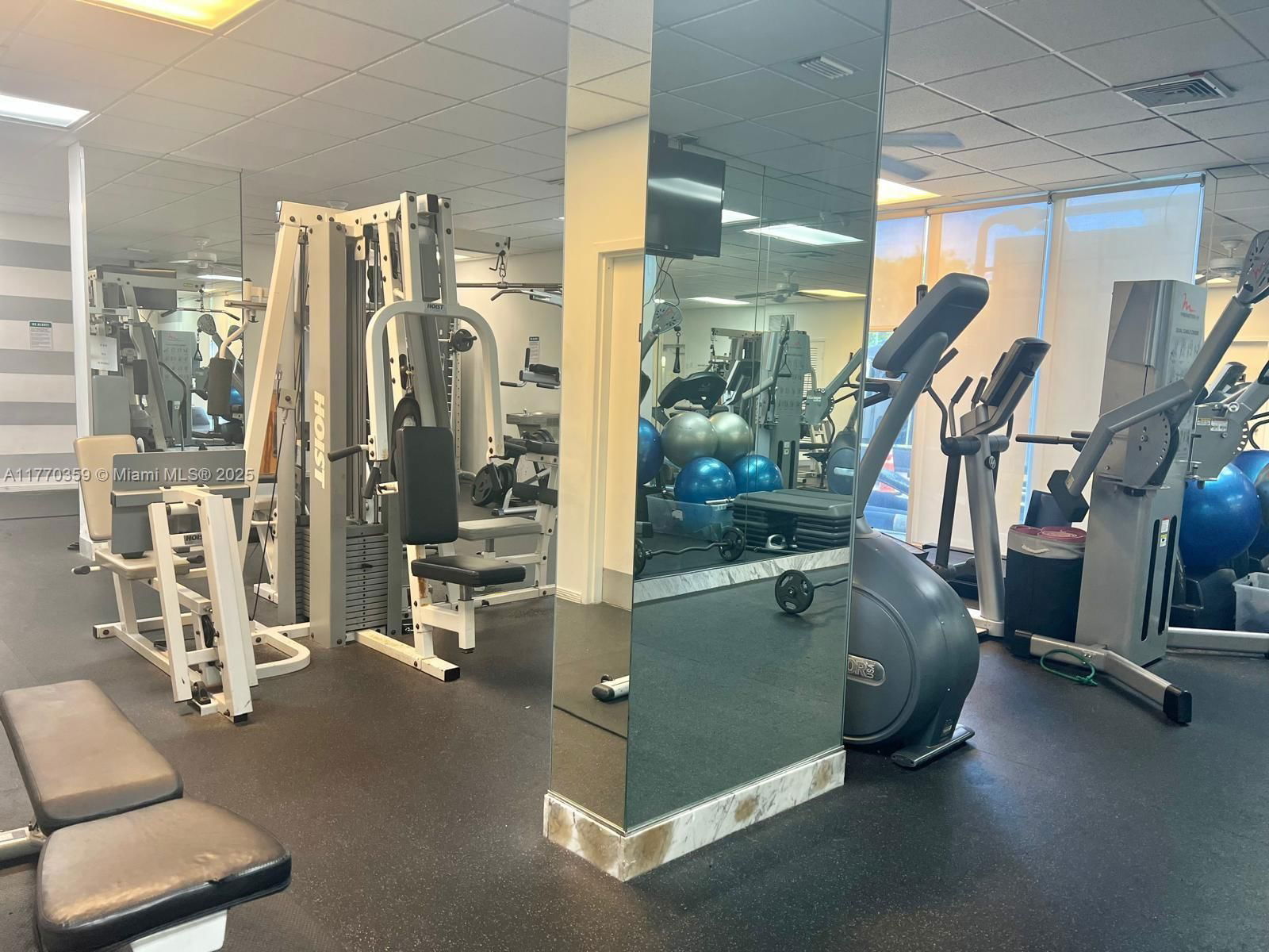 Real estate property located at 2150 Sans Souci Blvd A1608, Miami-dade, Bayview Towers Condo Sout, North Miami, FL
