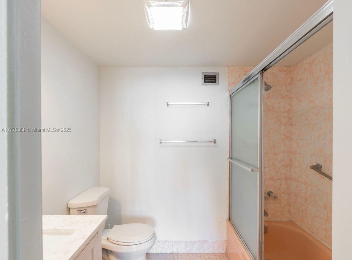 Real estate property located at 2150 Sans Souci Blvd A1608, Miami-dade, Bayview Towers Condo Sout, North Miami, FL