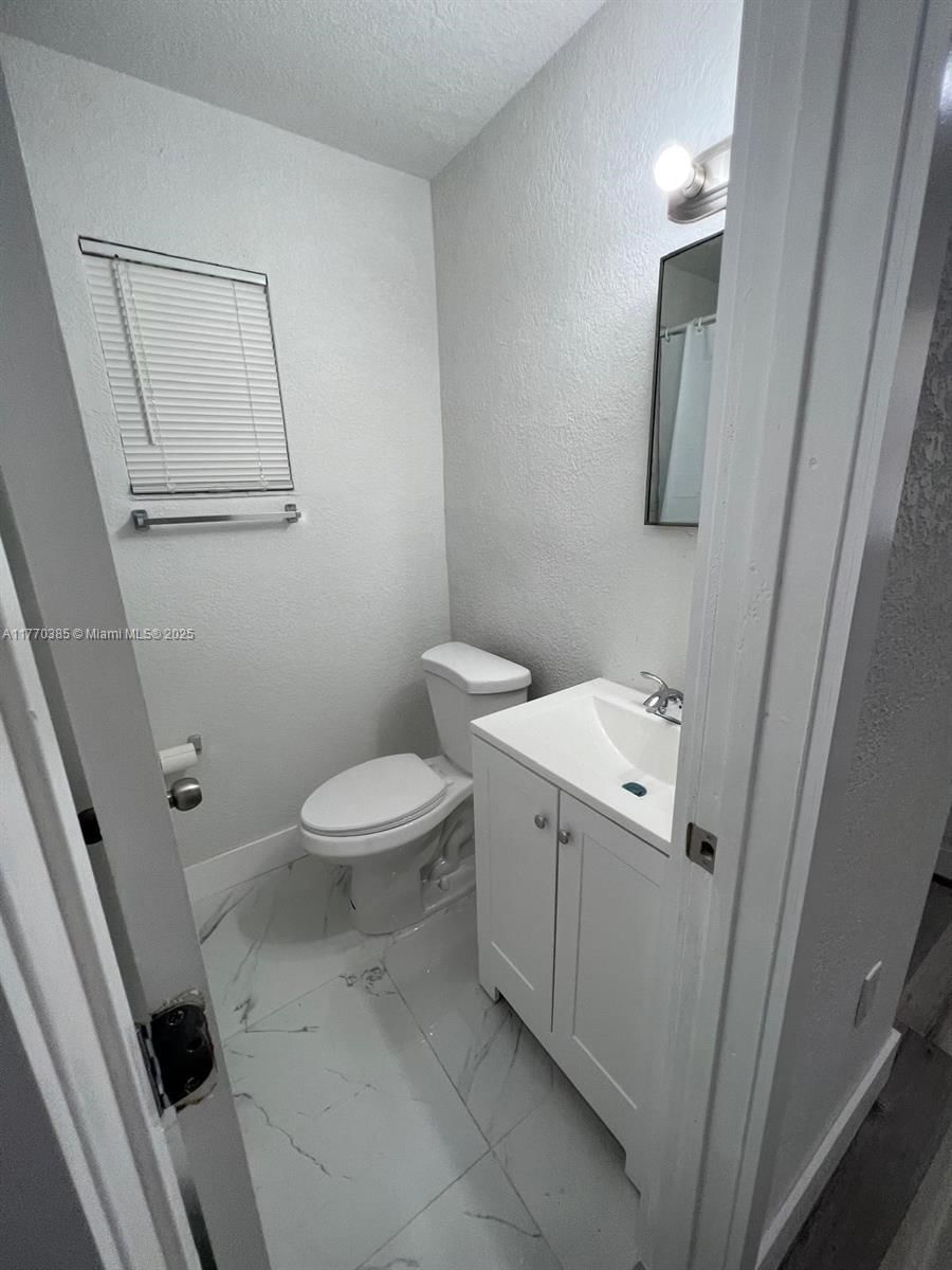 Real estate property located at 1015 59th St, Miami-dade, Resub Of Hildemere In Se1, Miami, FL