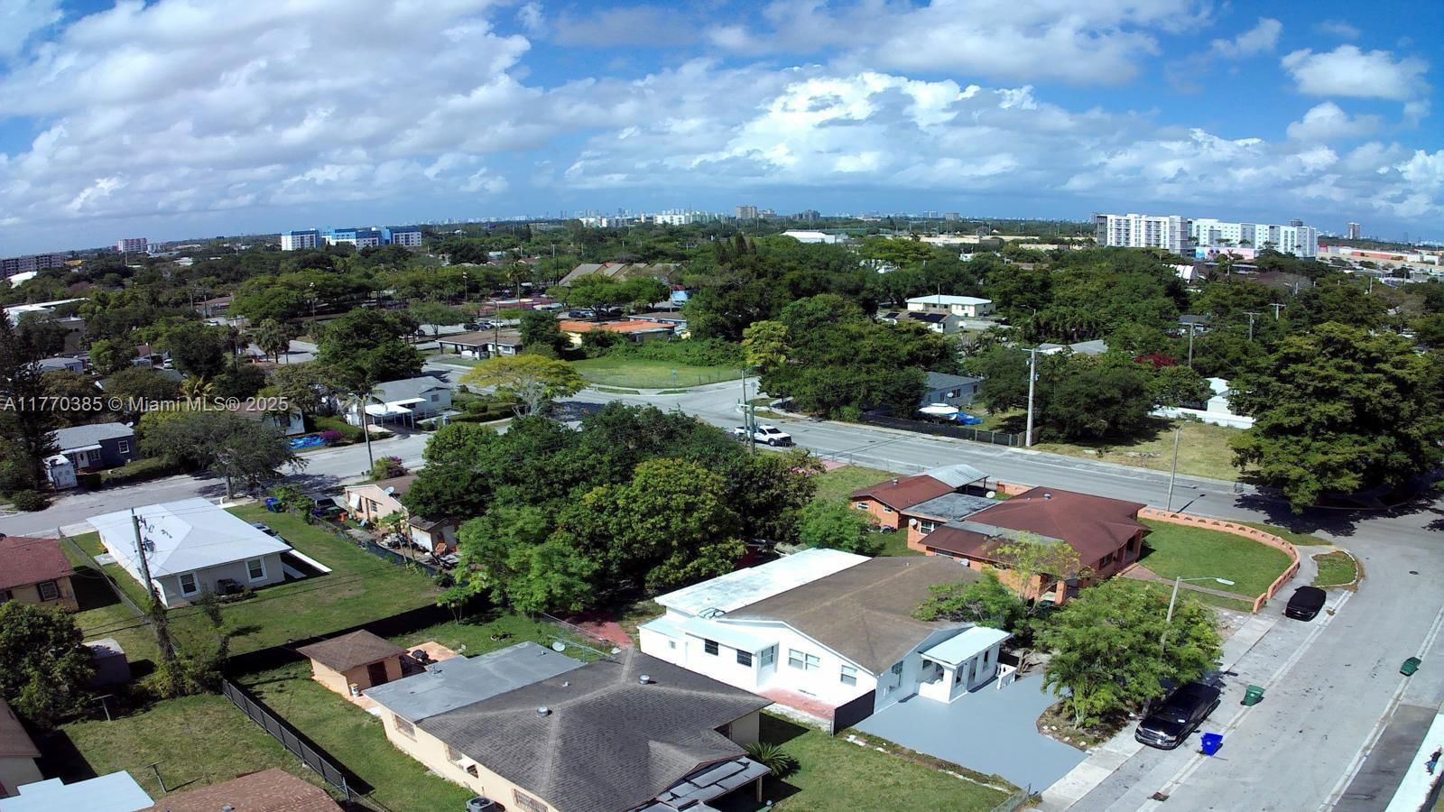 Real estate property located at 1015 59th St, Miami-dade, Resub Of Hildemere In Se1, Miami, FL