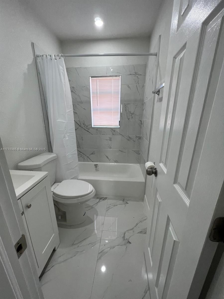 Real estate property located at 1015 59th St, Miami-dade, Resub Of Hildemere In Se1, Miami, FL