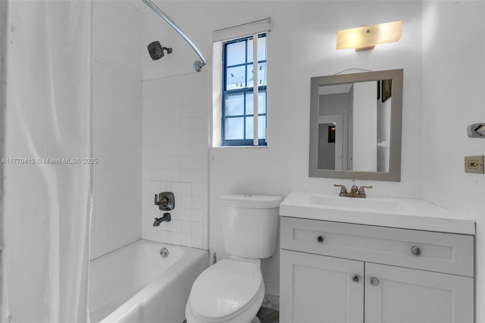 Real estate property located at 19530 117th Ct, Miami-dade, South Miami Heights Addn, Miami, FL