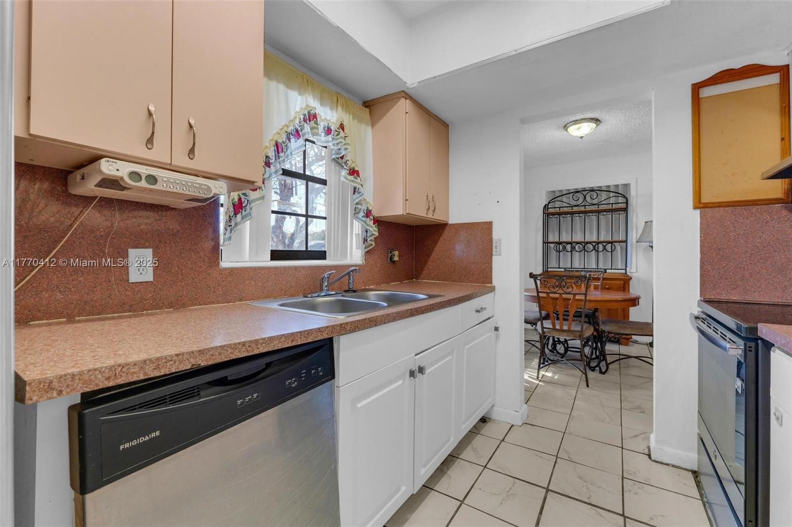 Real estate property located at 19530 117th Ct, Miami-dade, South Miami Heights Addn, Miami, FL