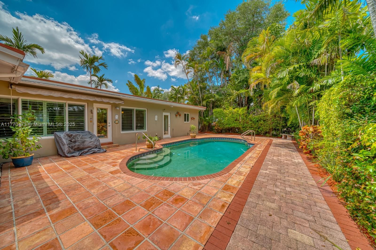 Real estate property located at 1435 Blue Rd, Miami-dade, C Gab Country Club Sec 5, Coral Gables, FL