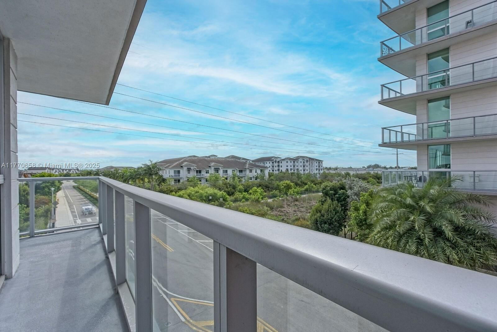 Real estate property located at 7825 107th Ave #304, Miami-dade, Midtown At Doral, Doral, FL