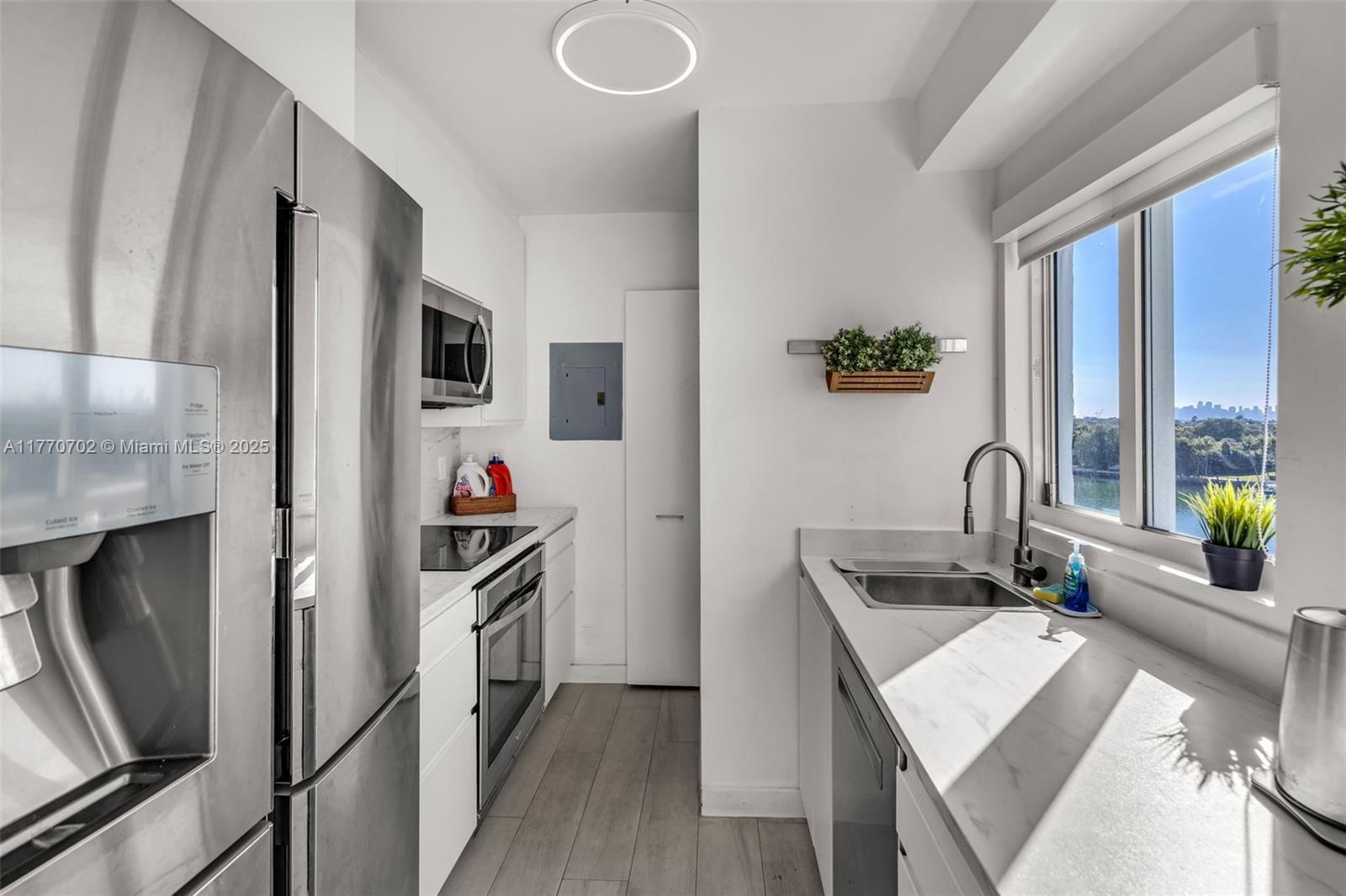 Real estate property located at 5900 Collins Ave #705, Miami-dade, The Grandview Condo, Miami Beach, FL