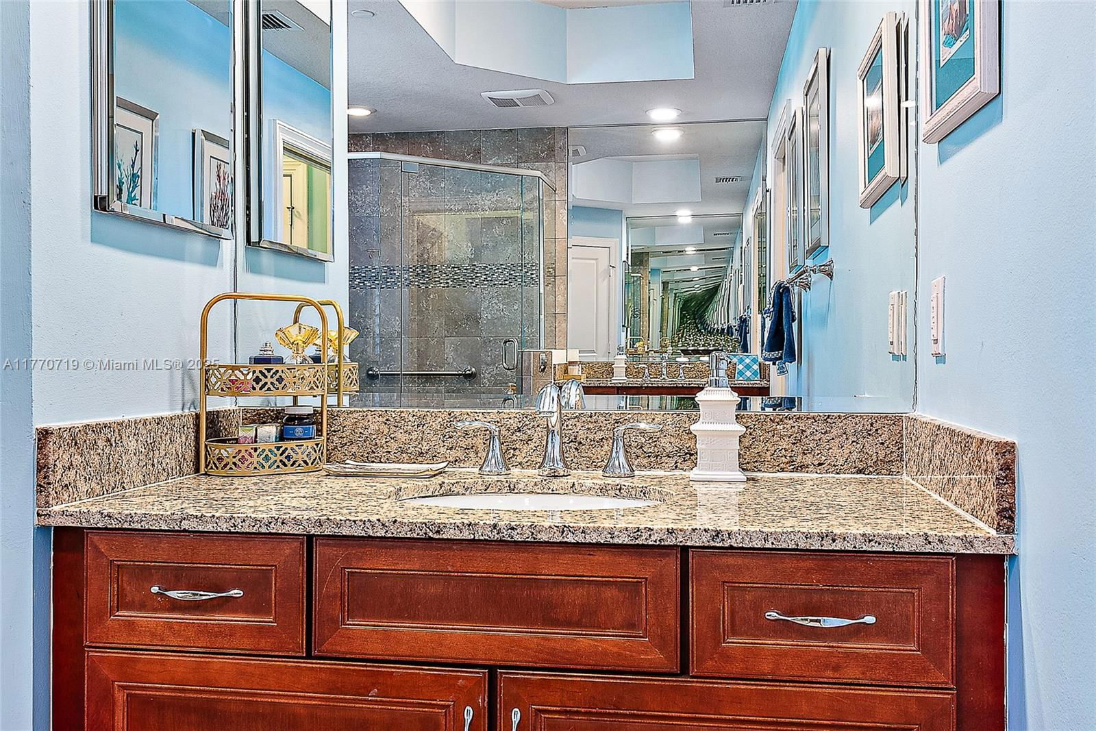 Real estate property located at 1015 Bay Colony Drive S & Slip 17, Palm Beach, Bay Colony, Juno Beach, FL