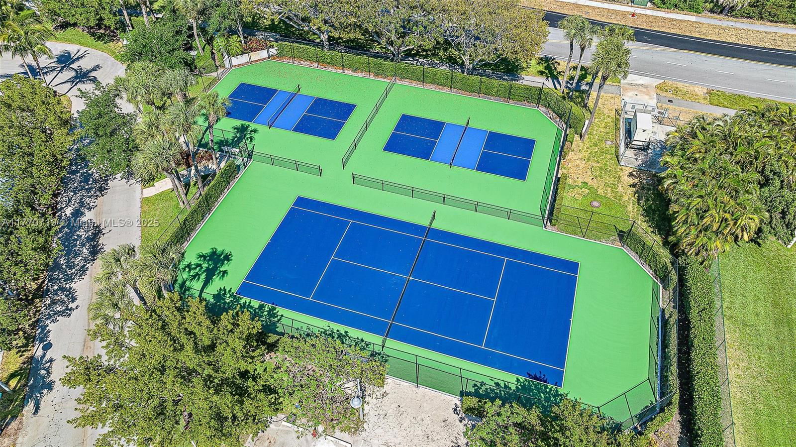 Real estate property located at 1015 Bay Colony Drive S & Slip 17, Palm Beach, Bay Colony, Juno Beach, FL