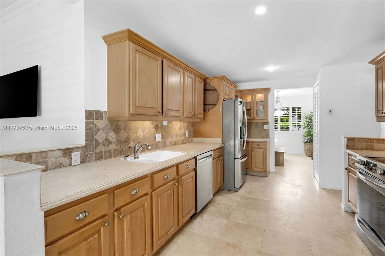 Real estate property located at 7240 53rd Ave, Miami-dade, High Pines Rev Plat Of 2n, Miami, FL