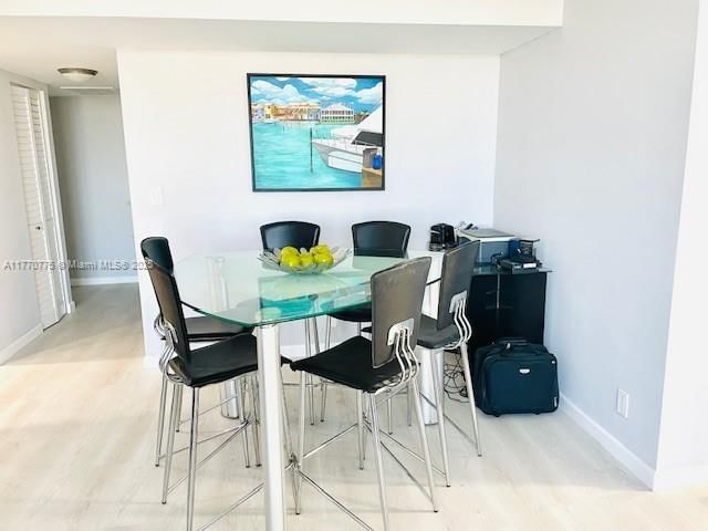 Real estate property located at 2101 Ocean Dr #805, Broward, Quadomain Tower I And Iv, Hollywood, FL