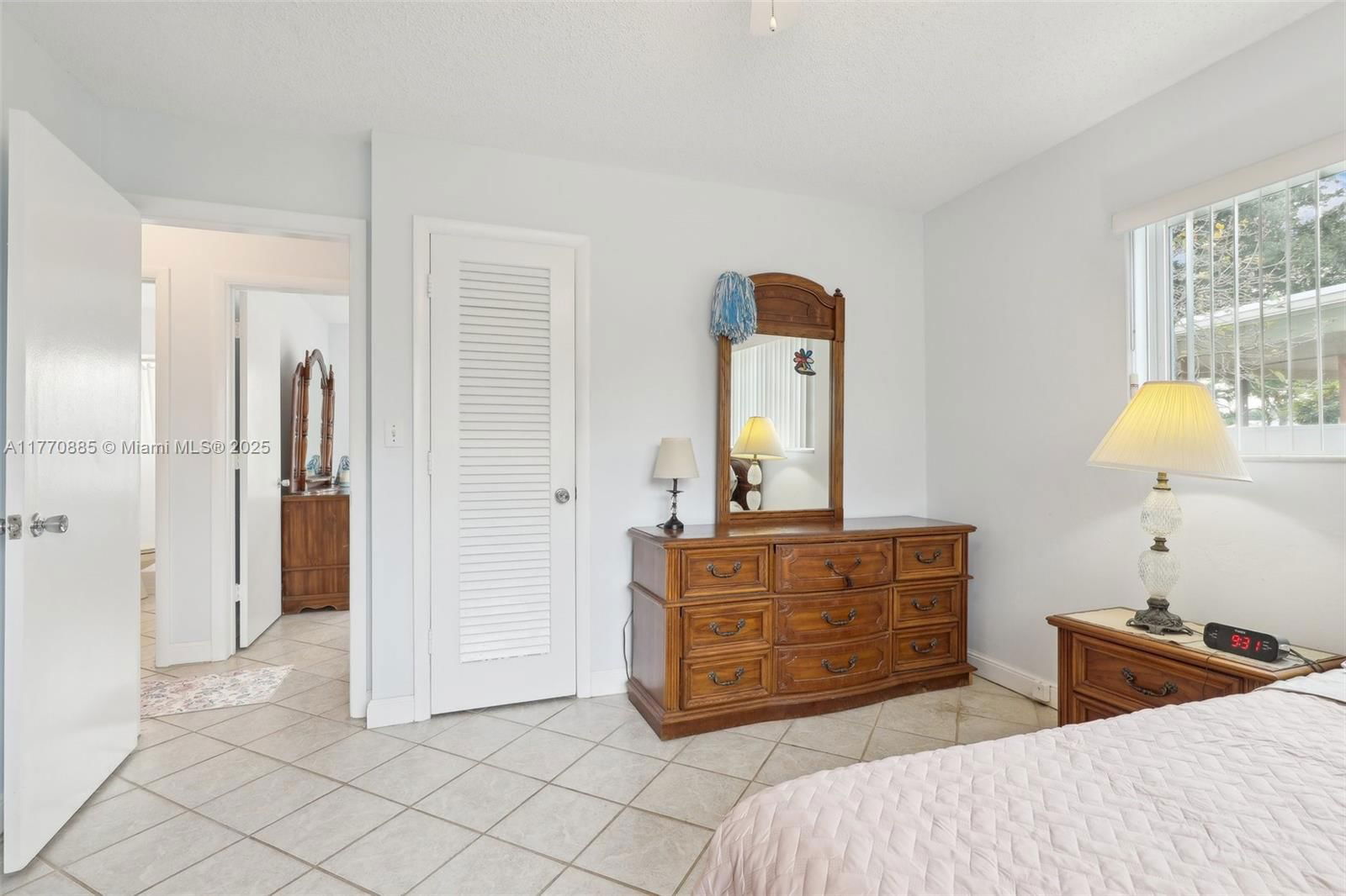 Real estate property located at 4499 18th Ave, Broward, Oakland Hills, Oakland Park, FL