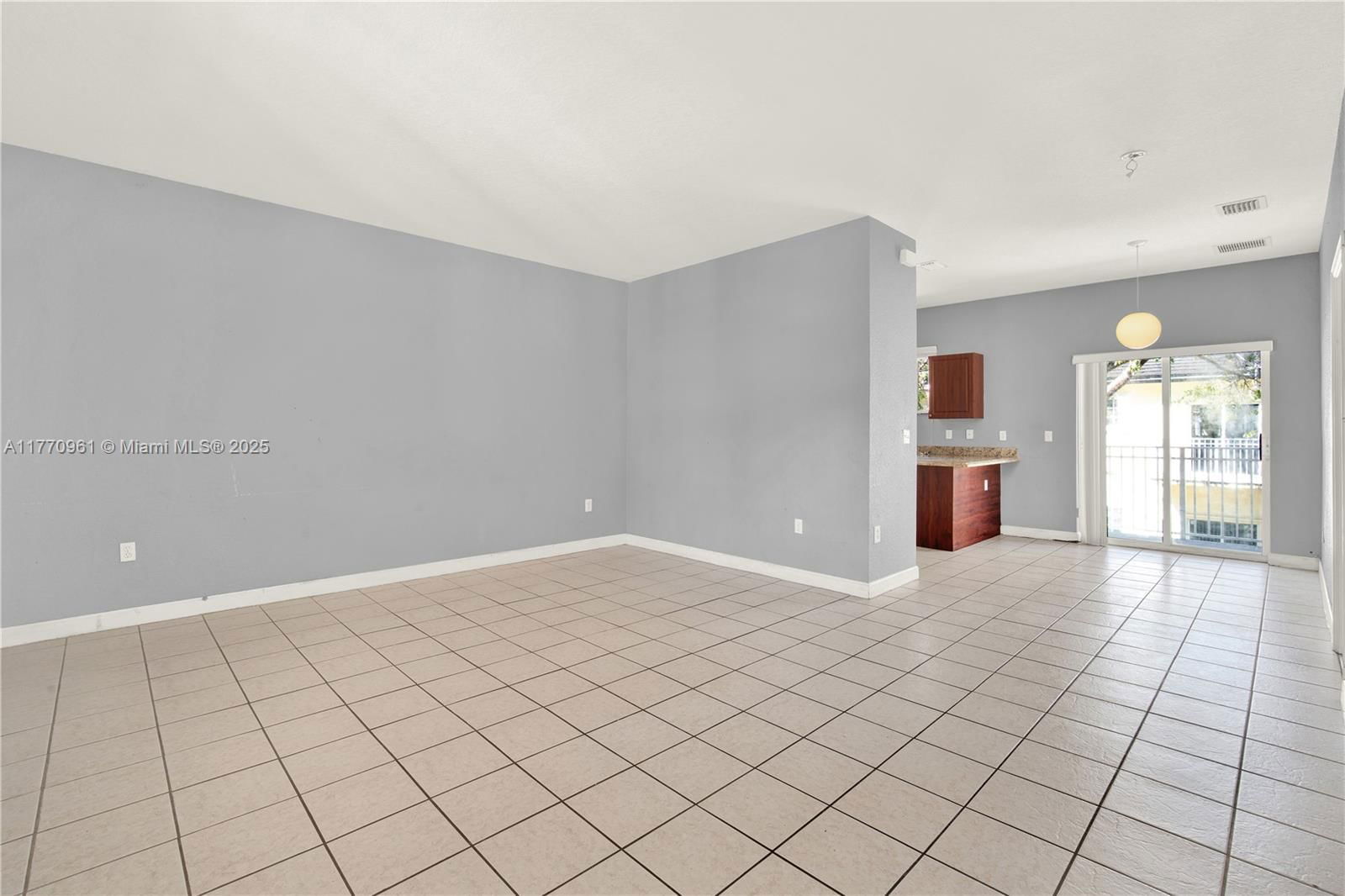 Real estate property located at 374 26th Ave #203, Miami-dade, Caribbean Isles Villas Co, Homestead, FL