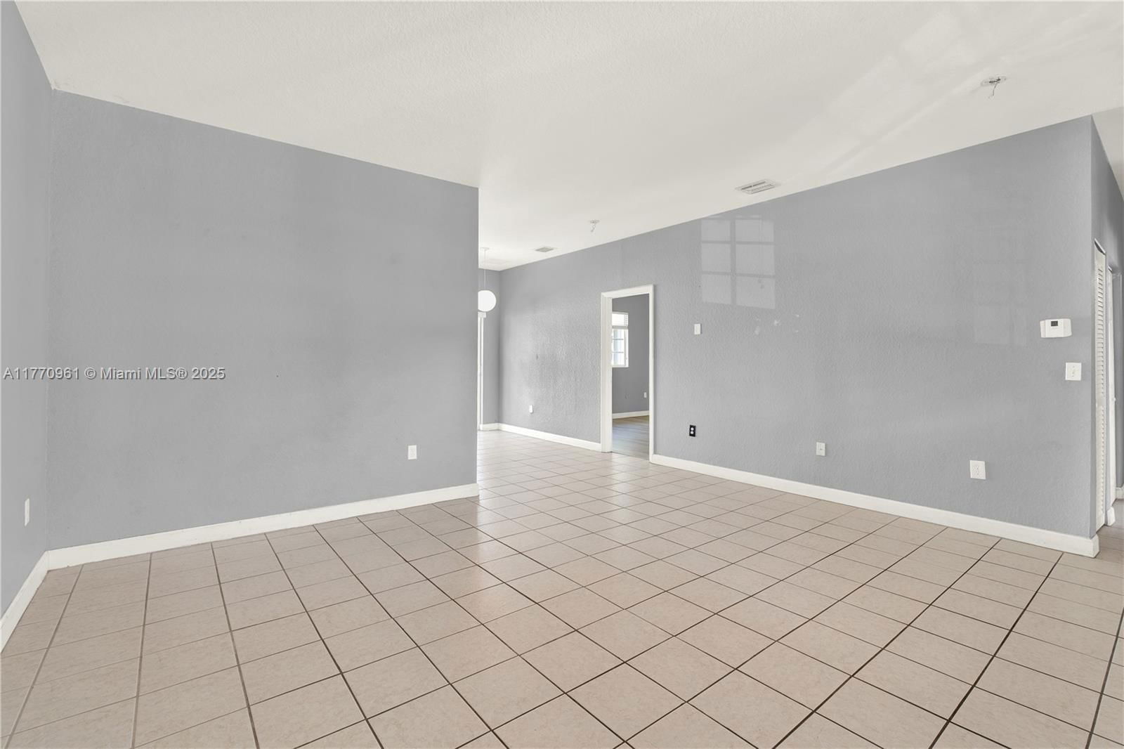 Real estate property located at 374 26th Ave #203, Miami-dade, Caribbean Isles Villas Co, Homestead, FL