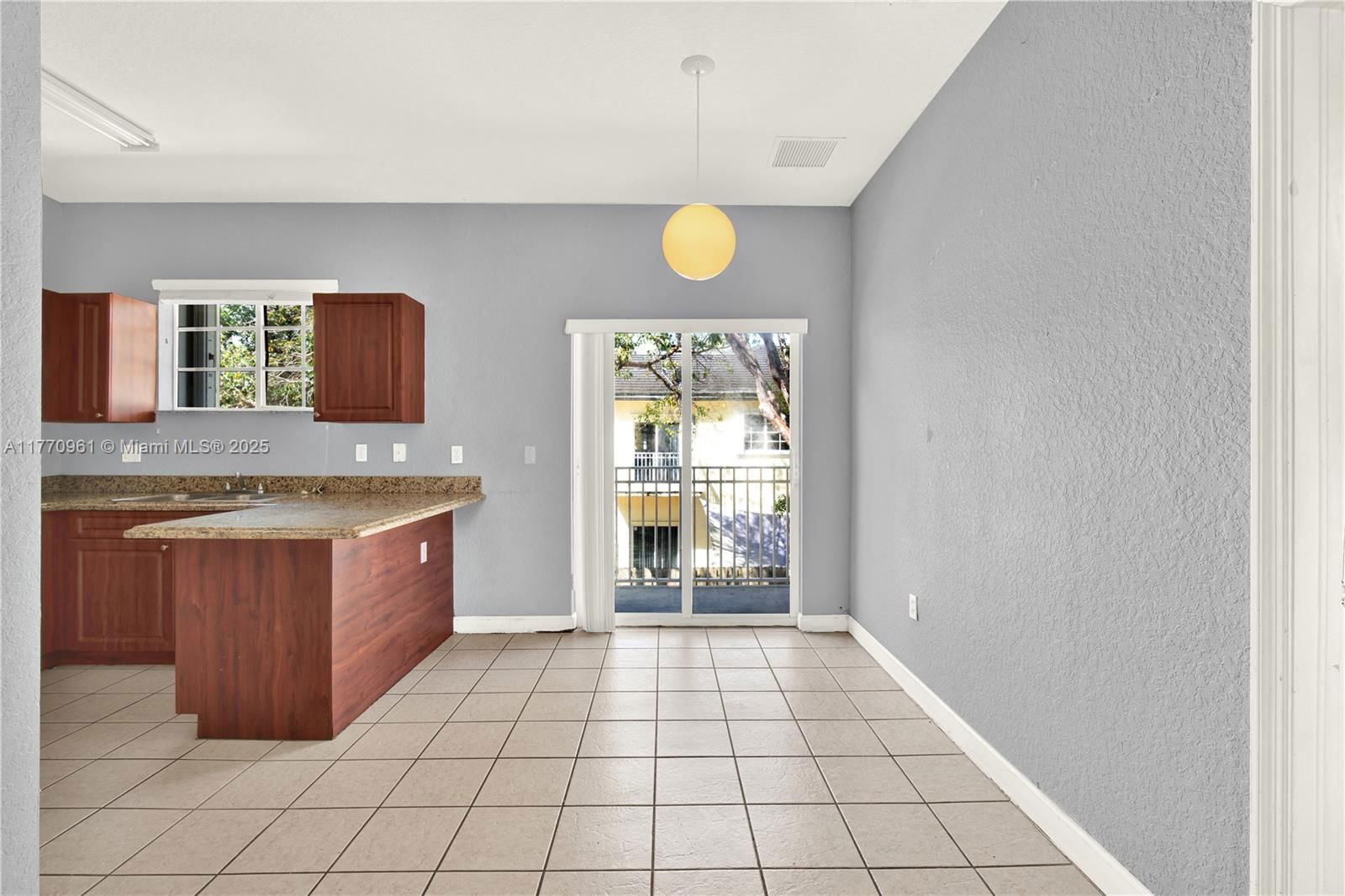 Real estate property located at 374 26th Ave #203, Miami-dade, Caribbean Isles Villas Co, Homestead, FL