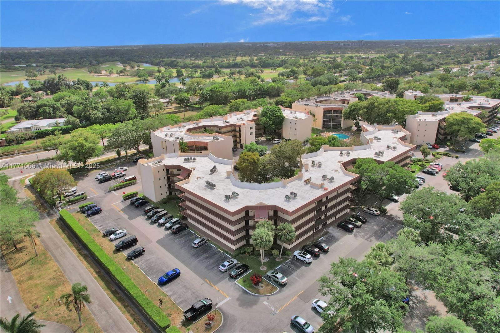 Real estate property located at 6555 Broward Blvd #209, Broward, Plantation Club C Condo, Plantation, FL